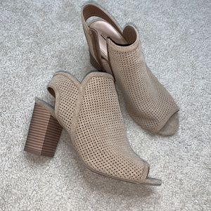 Heels call it spring